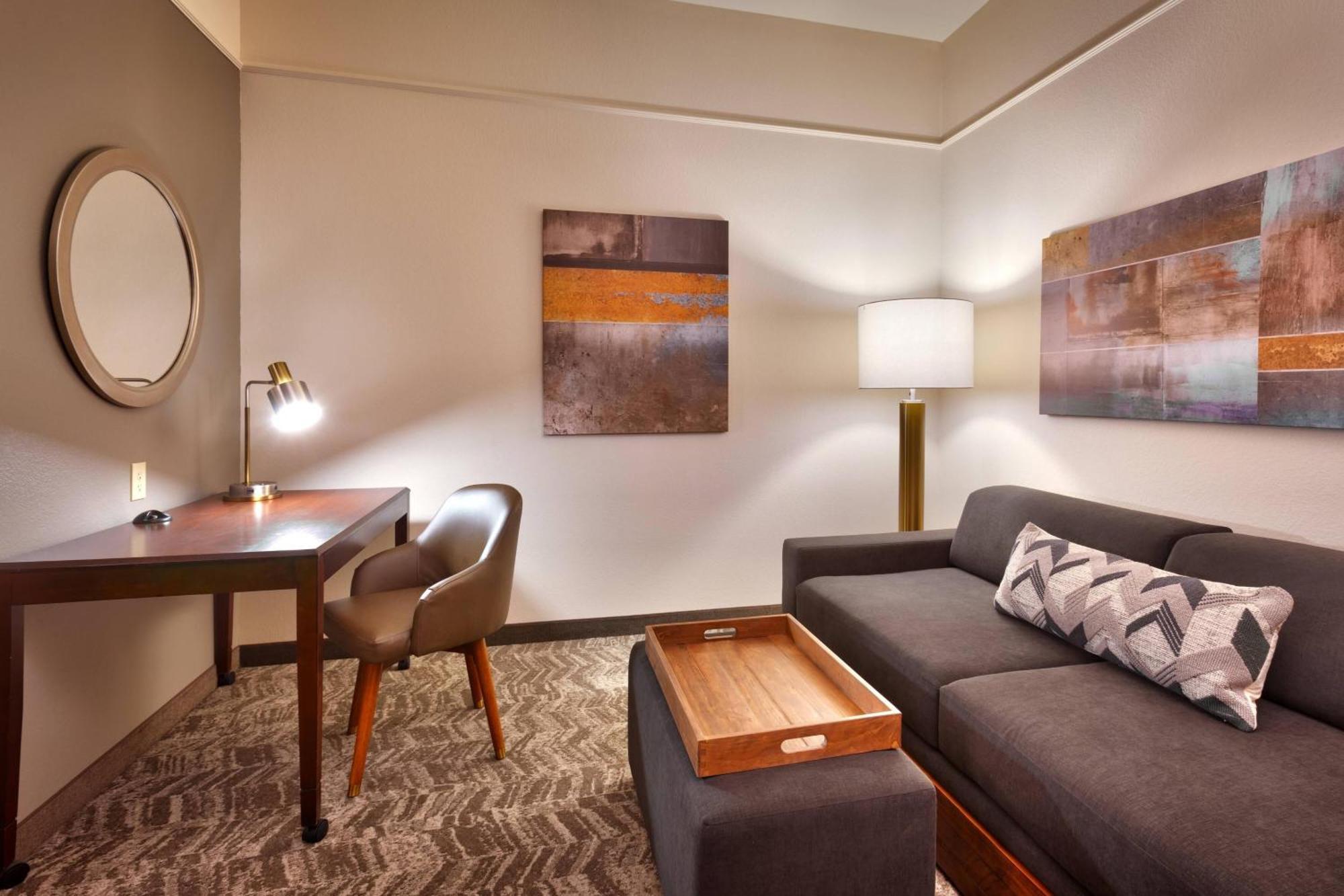 Hotel Springhill 3*