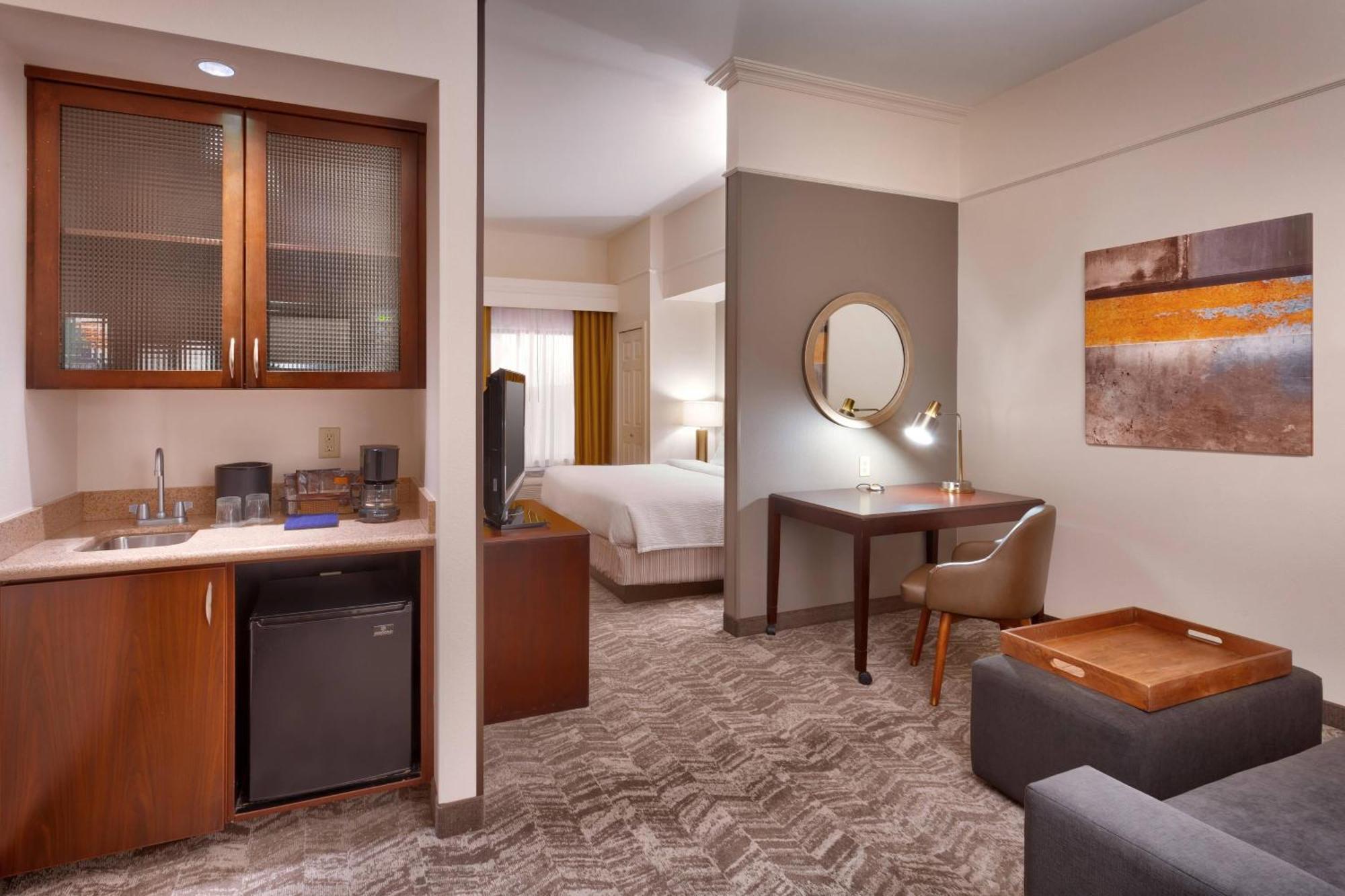 Springhill Hotel